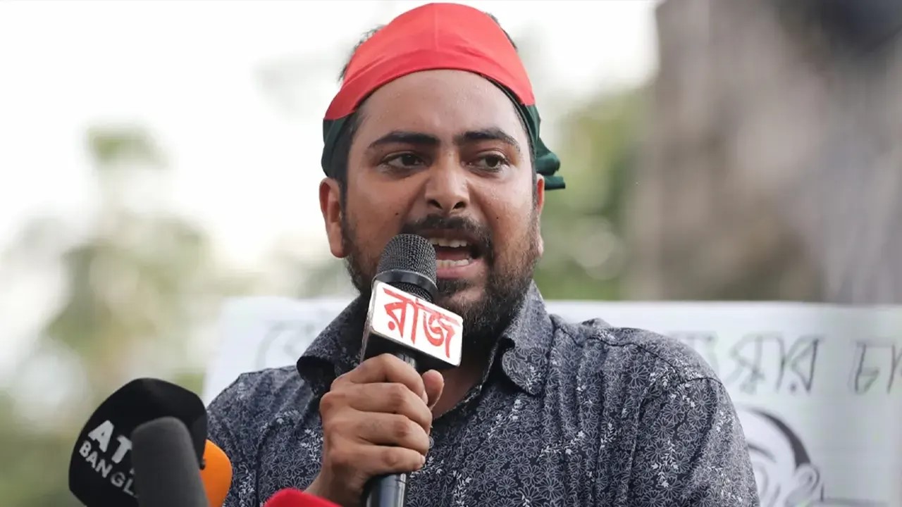 হাসিনাকে আশ্রয় দিয়ে জুলাই গণহত্যাকে সমর্থন দিচ্ছে ভারত: নাহিদ